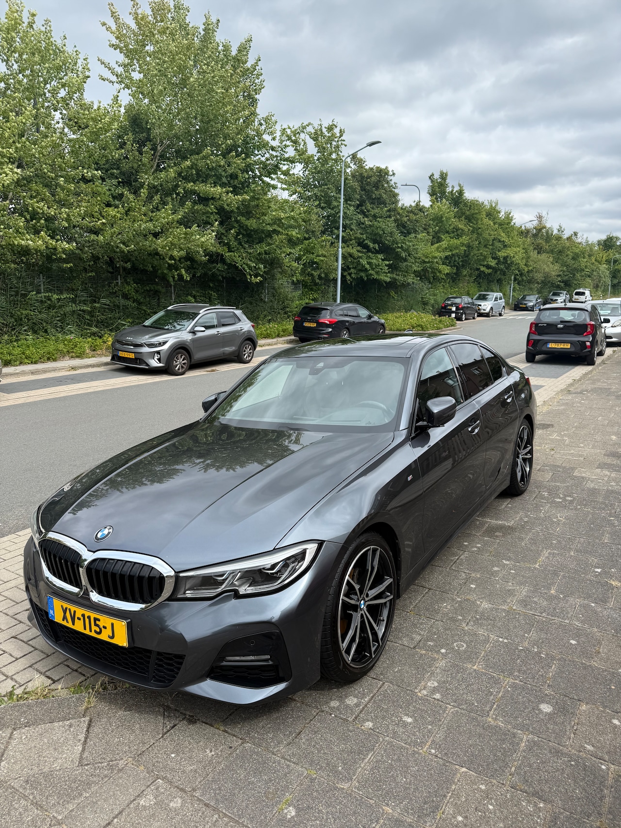BMW 3-serie - 320i High Executive Edition - AutoWereld.nl