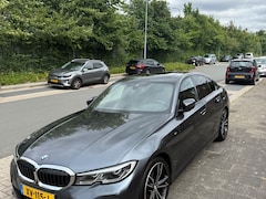 BMW 3-serie - 320i High Executive Edition