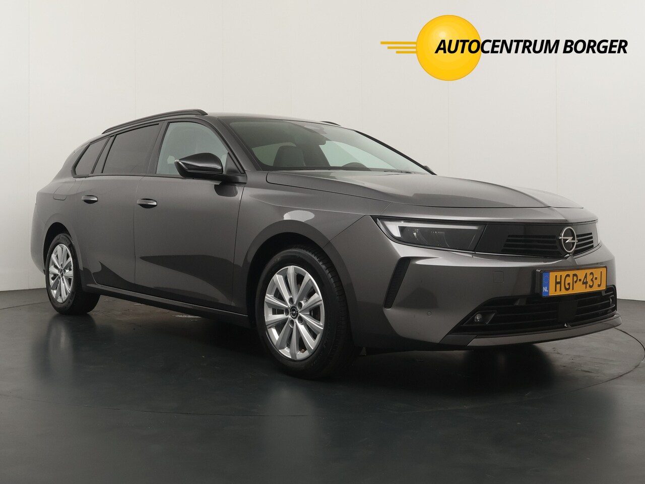 Opel Astra Sports Tourer - 1.2 T Edition Camera / Navi / Trekhaak / Clima / Stoelverwarming - AutoWereld.nl