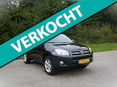 Toyota RAV4 - 2.0 VVTi 4 WD .Dynamic . Airco . Cruiscontrol . LMV . Audio . enz