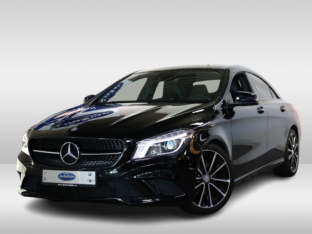 Mercedes-Benz CLA-Klasse - 180 Ambition AUT H/K NAVI LEDER XENON CRUISE '15 - AutoWereld.nl