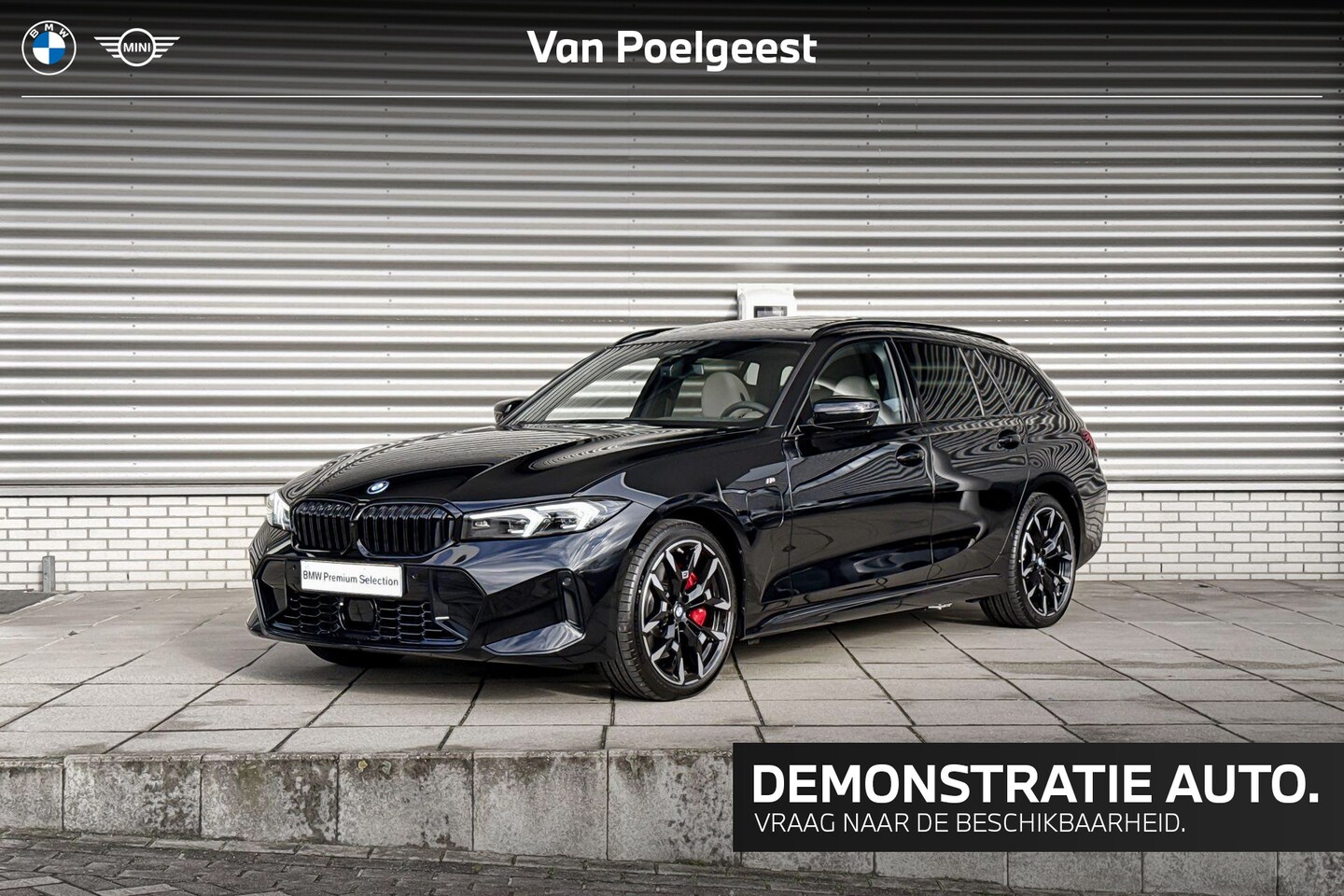 BMW 3-serie Touring - 330e M Sportpakket Pro / Innovation Pack / Comfort Pack / Trekhaak / Panoramadak / Galvani - AutoWereld.nl