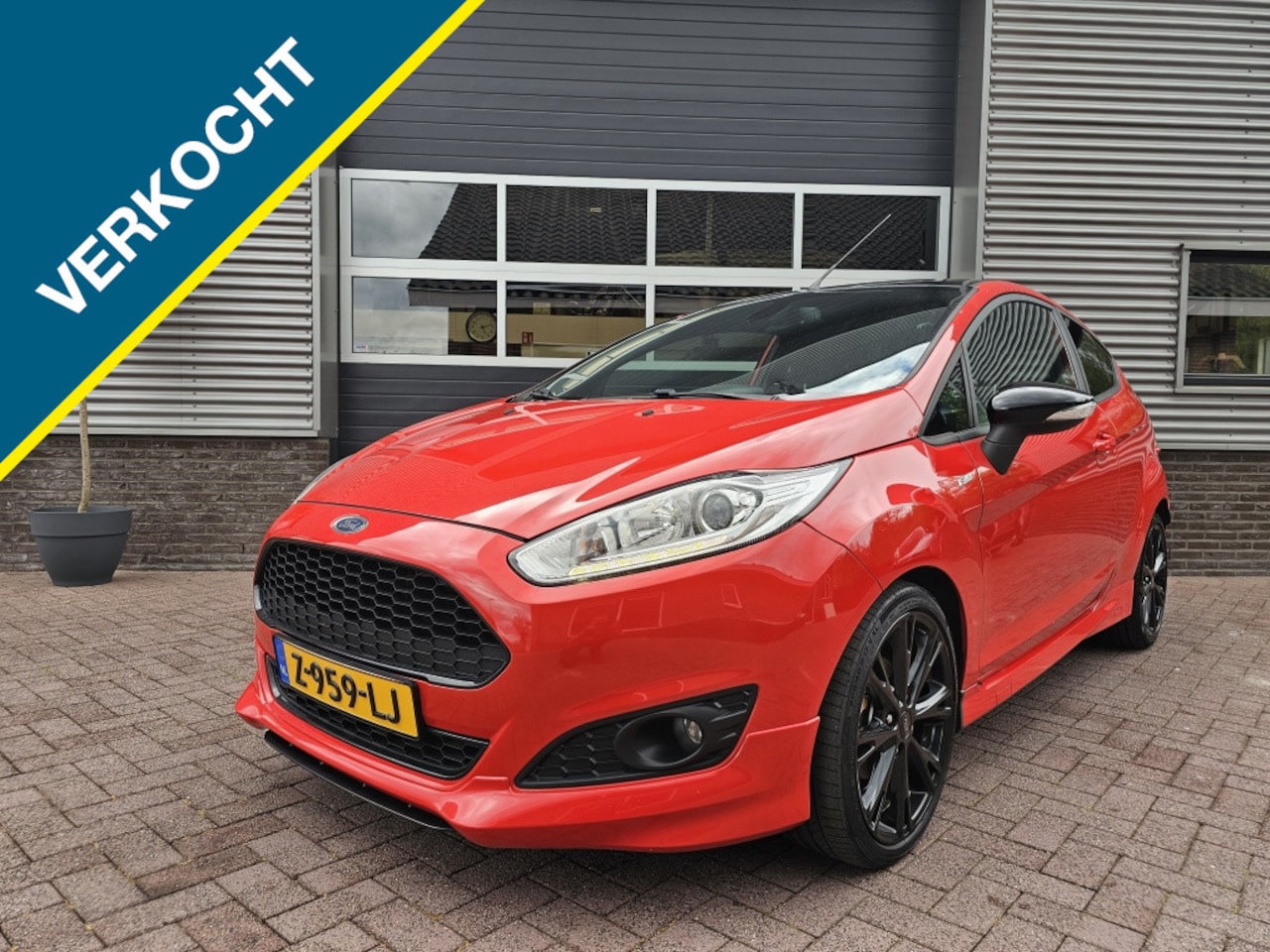 Ford Fiesta - | Nieuwe motor | Airco | 1.0 EcoB. Black Edit - AutoWereld.nl