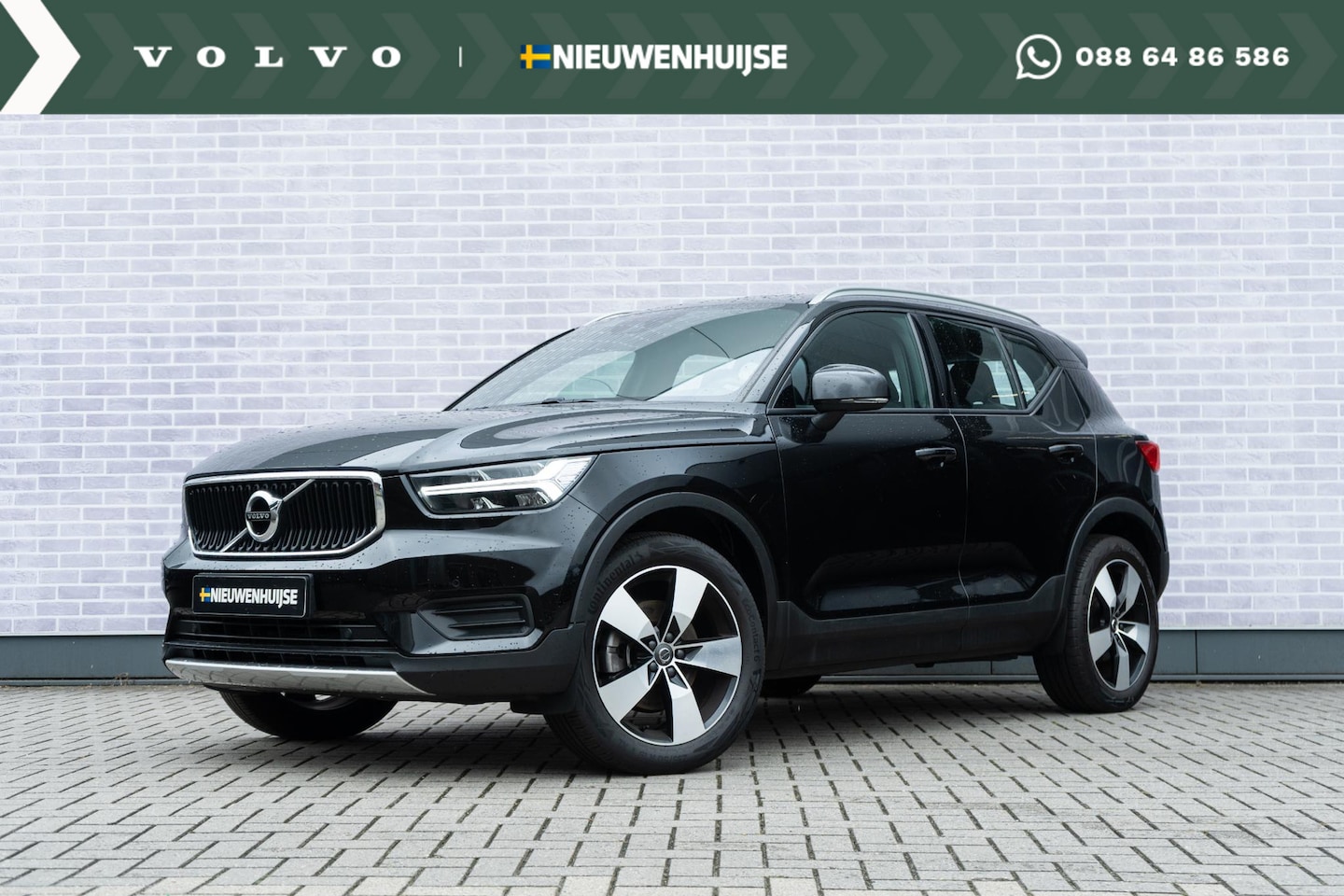 Volvo XC40 - T2 Momentum Aut. | Park Assist V+A | Parkeercamera | 19" Lichtmetalen Velgen | Navigatie | - AutoWereld.nl