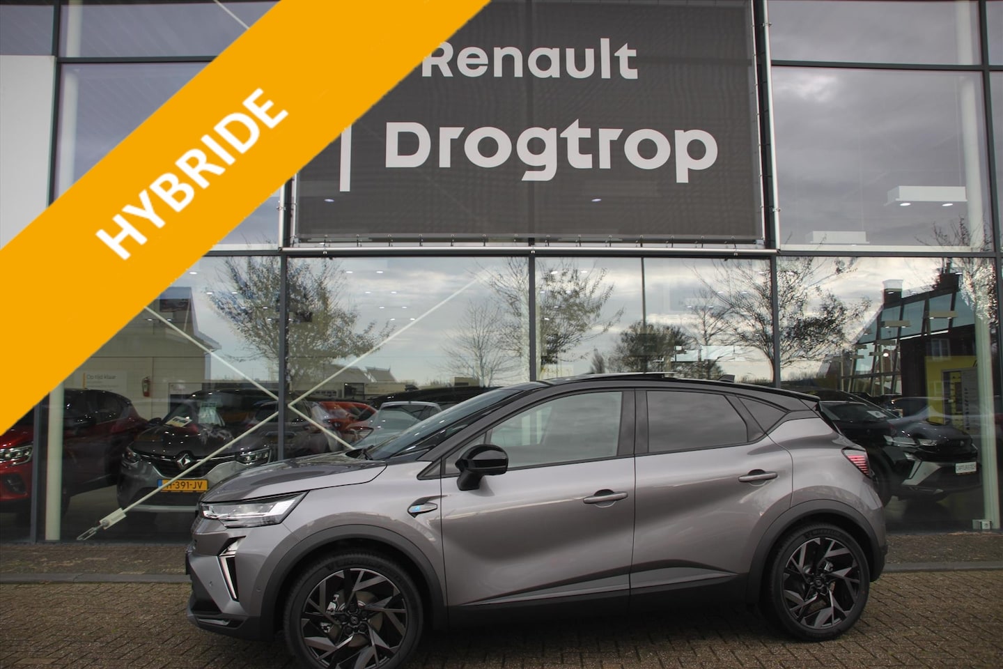 Renault Captur - 160PK-HYBRID-ESPRIT ALPINE-GLASDAK-NORM €.40.085,= - AutoWereld.nl