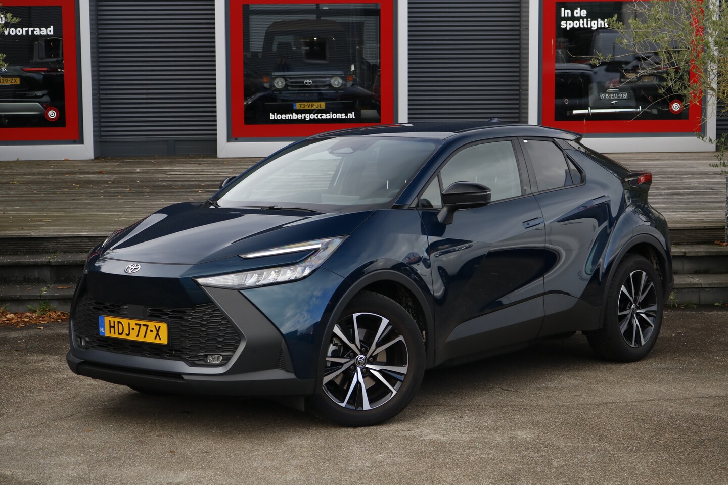 Toyota C-HR - 2.0 Plug-in Hybrid 220 Dynamic - AutoWereld.nl