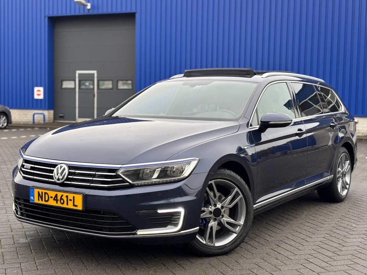 Volkswagen Passat Variant - 1.4 TSI GTE Connected Series Plus/Clima/Pano/Navi/PDC - AutoWereld.nl