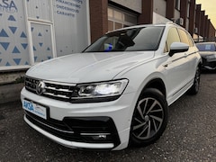 Volkswagen Tiguan - 1.5 TSI ACT Highline 150 PK R-Line DSG Blindspot Led Elektr.Trekhaak Garantie