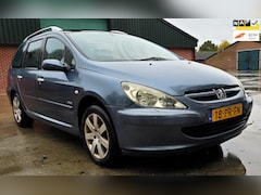 Peugeot 307 SW - 1.6 16V Navtech Met airco-clima, cruise control, trekhaak en panorama dak apk tot 9 nov. 2