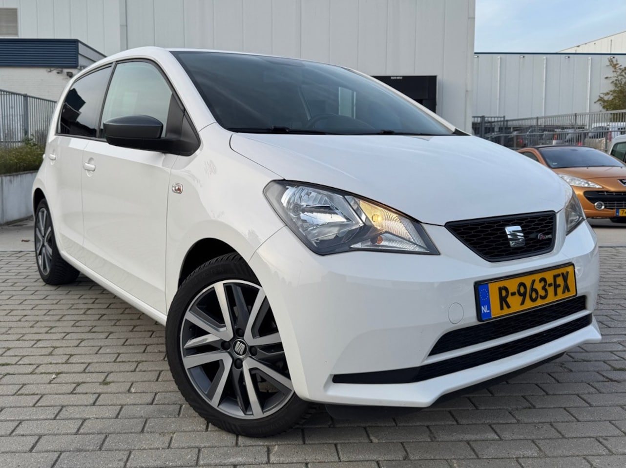 SEAT Mii - 1.0 FR Uitstekende Staat 5D Airco APK Beats stoelverw LM - AutoWereld.nl
