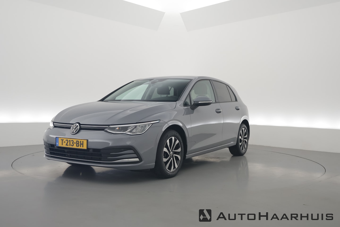 Volkswagen Golf - 1.5 eTSI DSG | Navi | Stoel- Stuurverw. | Adapt. Cruise | Apple CarPlay - AutoWereld.nl