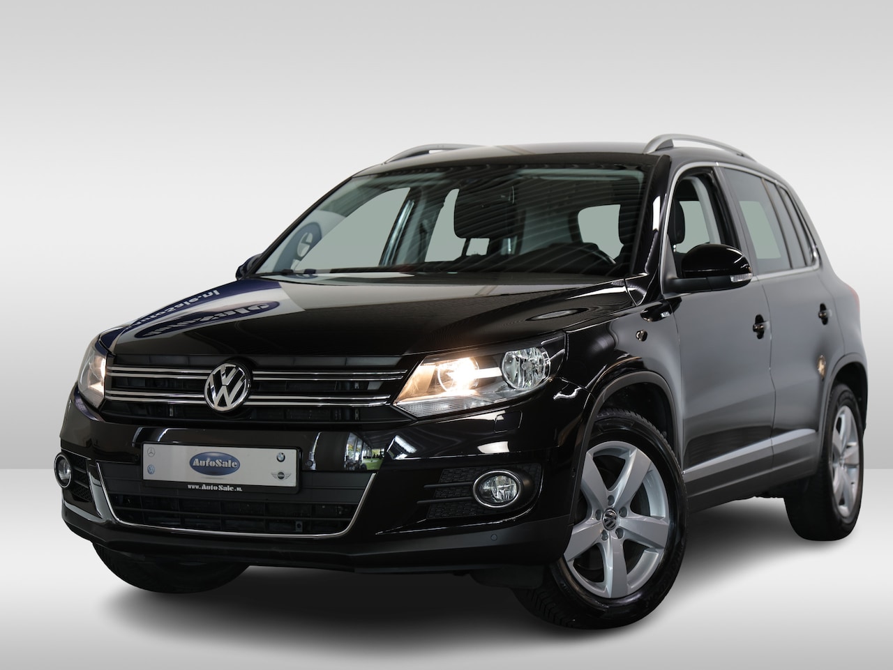 Volkswagen Tiguan - 1.4 TSI R-Line Edition CUP 91K Lage KM DSG CLIMA PDC STOELVW PARK assist. '15 - AutoWereld.nl
