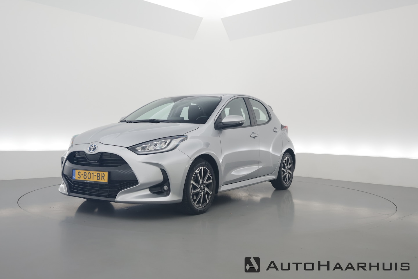 Toyota Yaris - 1.5 Hybrid Dynamic | Apple CarPlay & Android Auto | Camera | Airco | Adapt. Cruise | Keyle - AutoWereld.nl