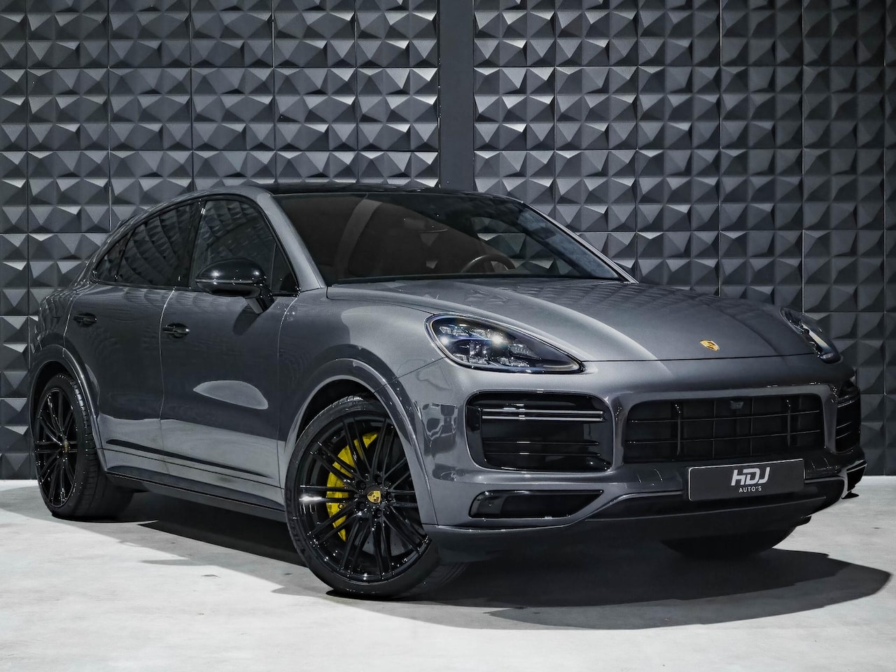 Porsche Cayenne Coupé - 4.0 Turbo S E-Hybrid | Approved | Pano | Burm | Vent.| Carbon | Topv. | 22"| Servo | PDLS+ - AutoWereld.nl