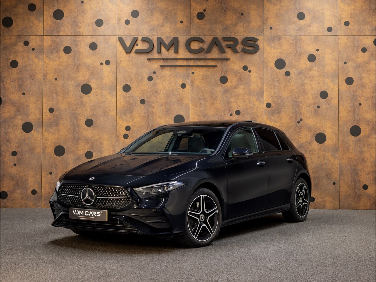 Mercedes-Benz A-klasse - 250 e AMG Line I Night paket | Pano I HUD | Memory stoel | 360° | - AutoWereld.nl