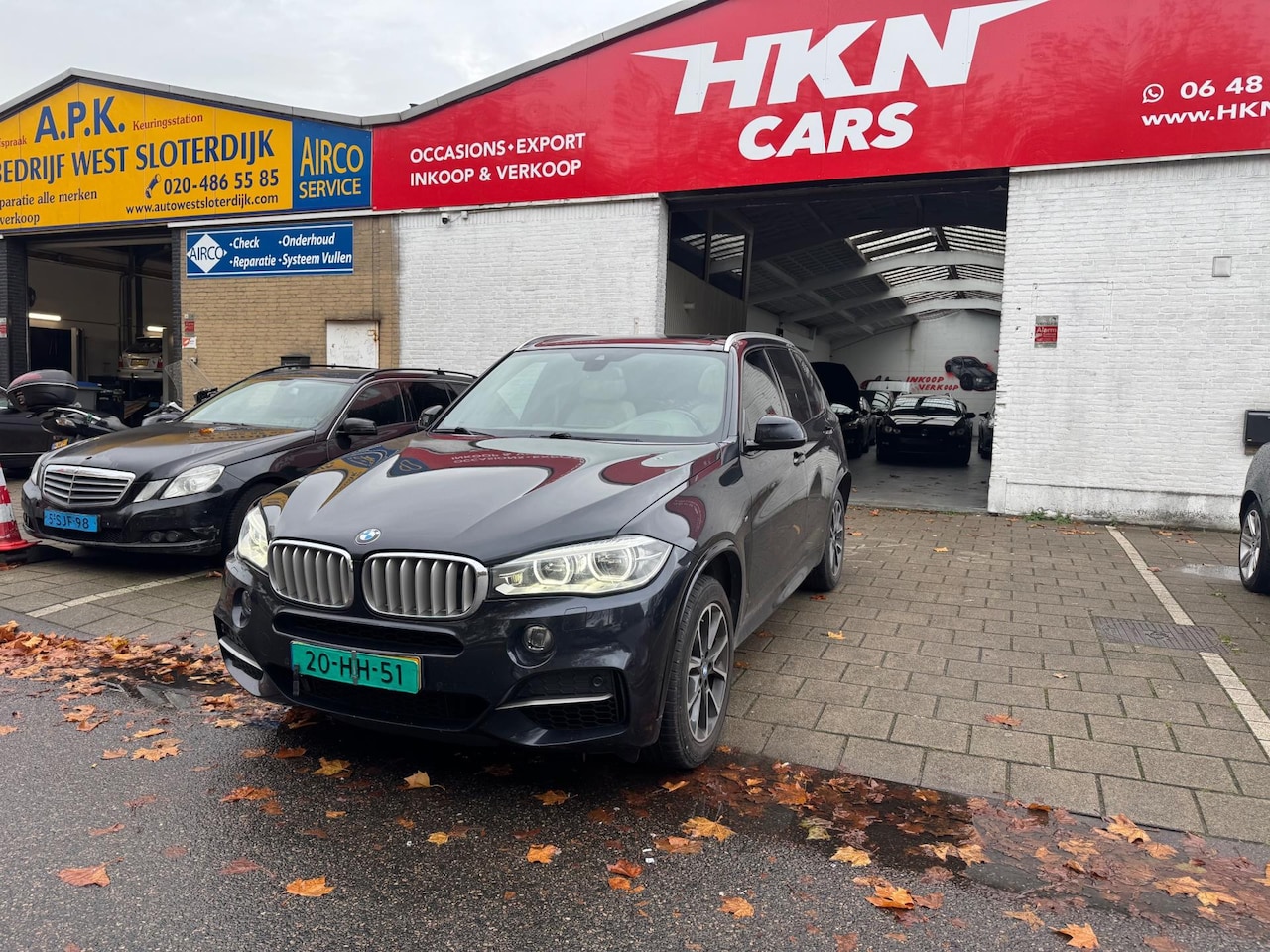 BMW X5 - M50D BJ2014 M pakket grijs kenteken - AutoWereld.nl