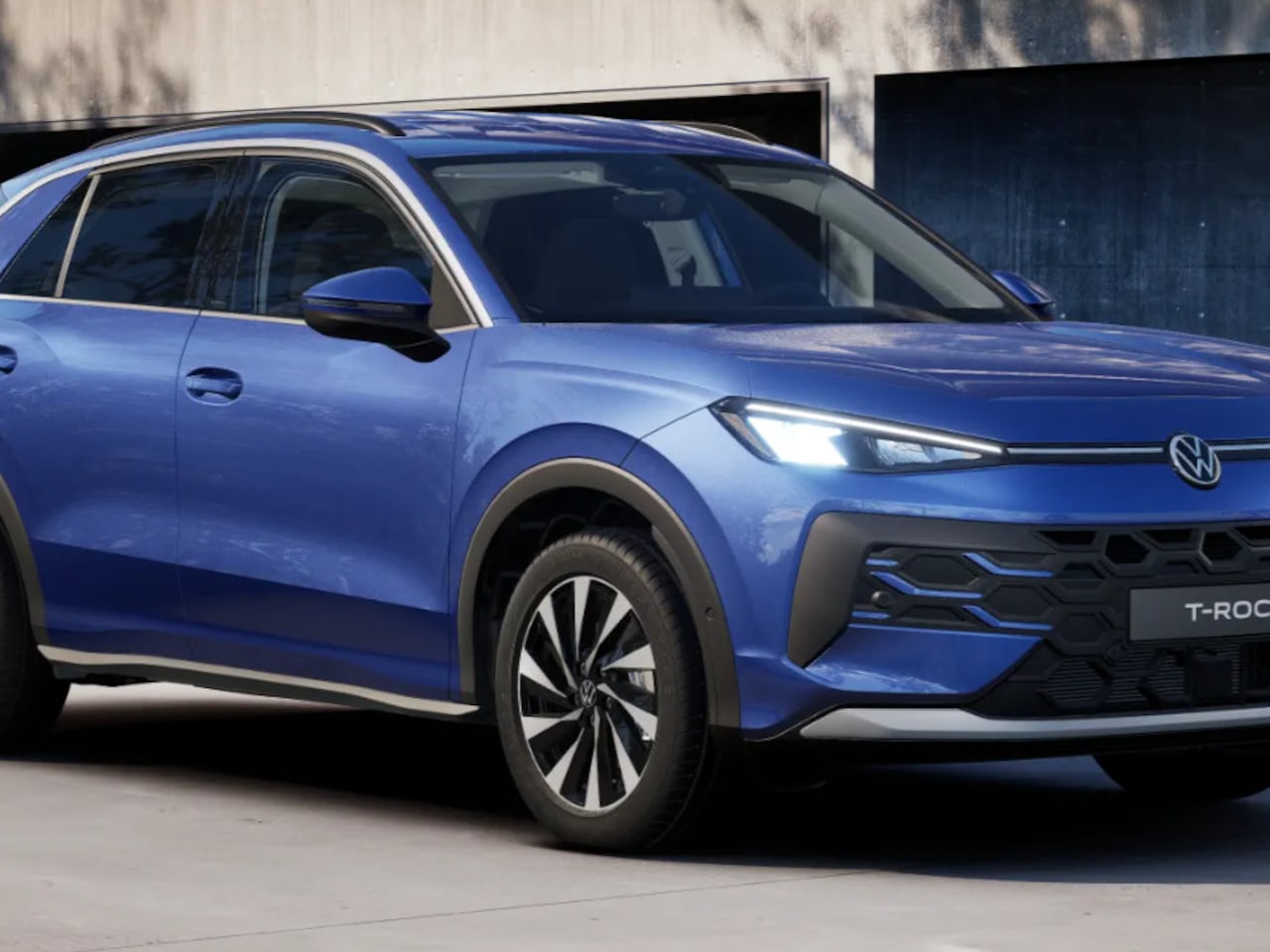 Volkswagen T-Roc - Life First Edition 1.5 eTSI 85 kW / 116 PK SUV 7 v - AutoWereld.nl