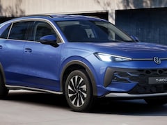 Volkswagen T-Roc - Life First Edition 1.5 eTSI 85 kW / 116 PK SUV 7 v