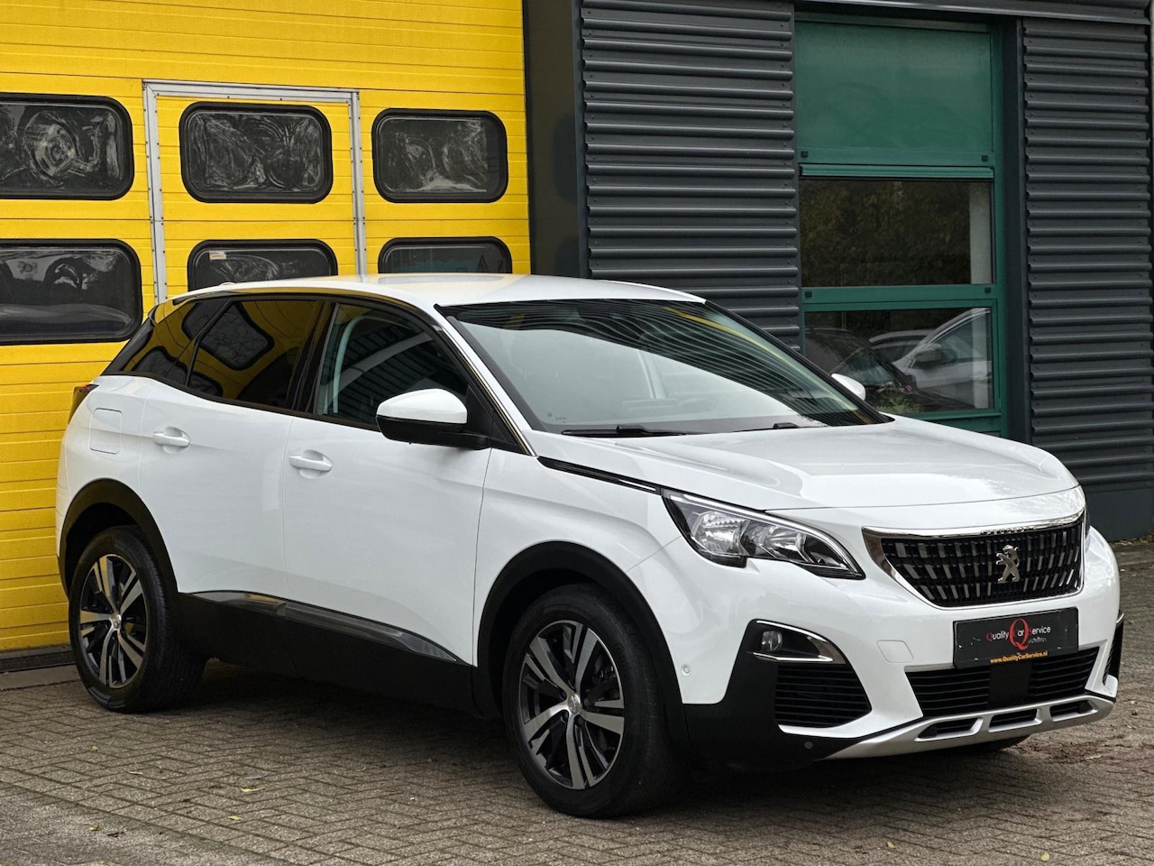 Peugeot 3008 - 1.2 PureTech Première NAVI/CAMERA/AUT/TREKHAAK - AutoWereld.nl