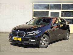 BMW 1-serie - 118i Automaat Business Edition BJ2022 Lmv 16" | Led V+A | Pdc | Navi | Virtual cockpit | C