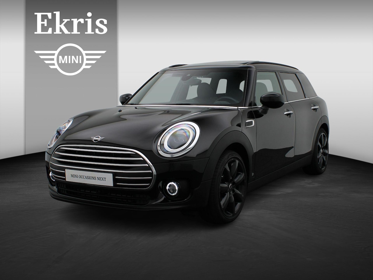 MINI Clubman - Cooper Richmond Park Edition + Adaptief Onderstel + Trekhaak + Panoramadak + 18'' - AutoWereld.nl