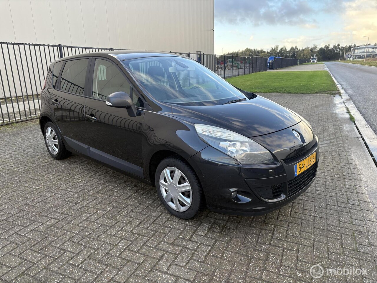 Renault Scénic - 1.4 TCe Expression 1.4 TCE Expression - AutoWereld.nl
