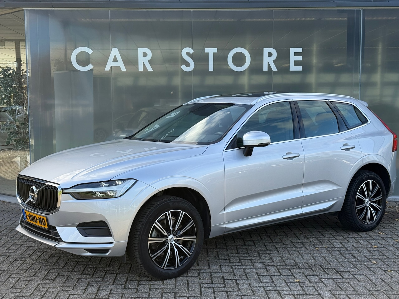 Volvo XC60 - 2.0 B5 Exclusive Pano|H&K|Adap Cruise|HuD|360cam - AutoWereld.nl