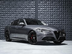 Alfa Romeo Giulia - 2.0T Super | Pano | 19"| Side | ACC | Memo | Camera |