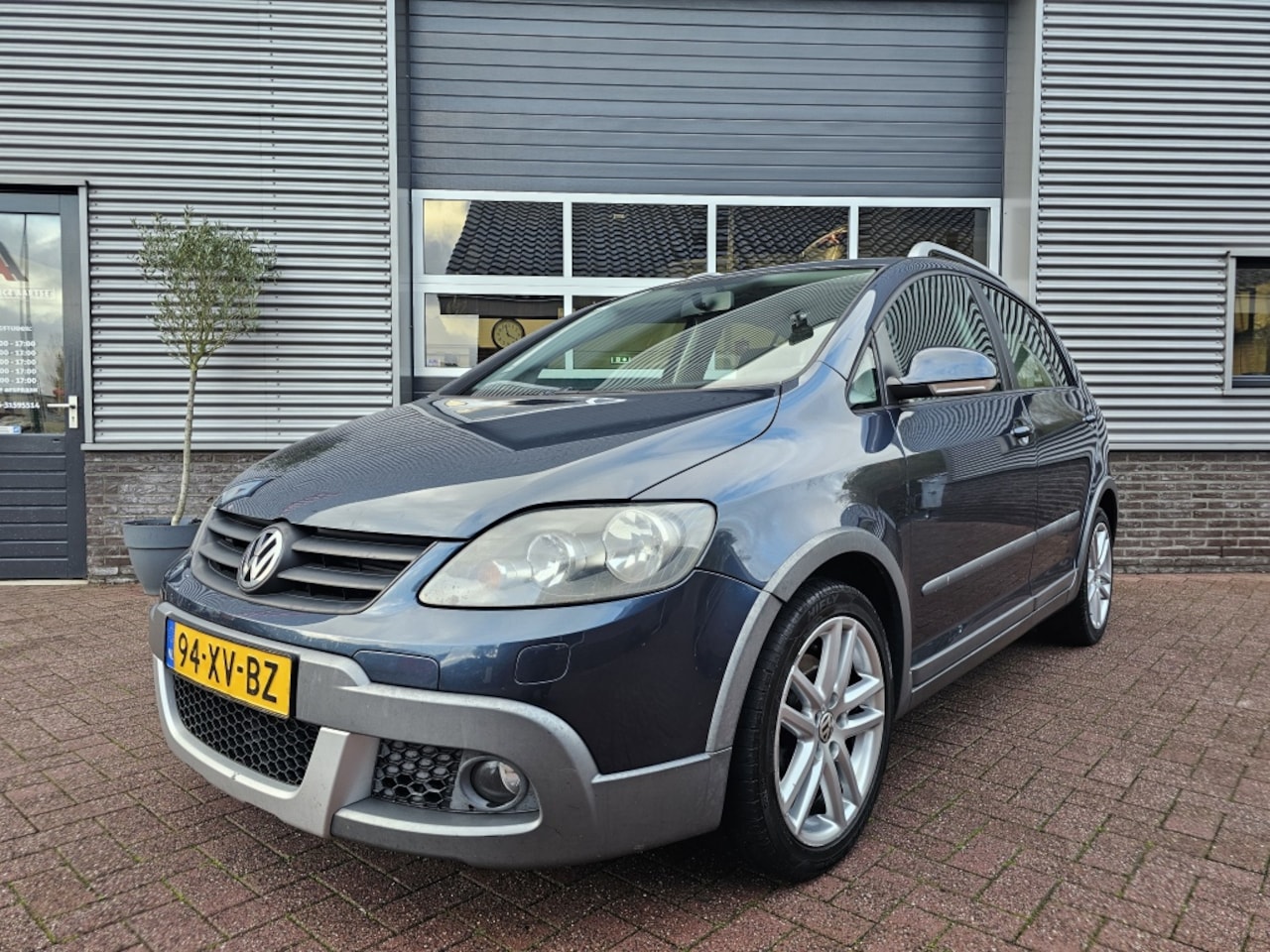 Volkswagen Golf - | NL Auto | Airco | Trekhaak | 1.4 TSI Cross - AutoWereld.nl