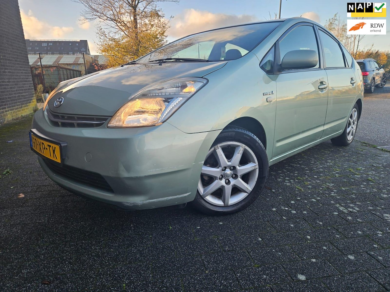Toyota Prius - 1.5 VVT-i Comfort GARANTIE - AutoWereld.nl