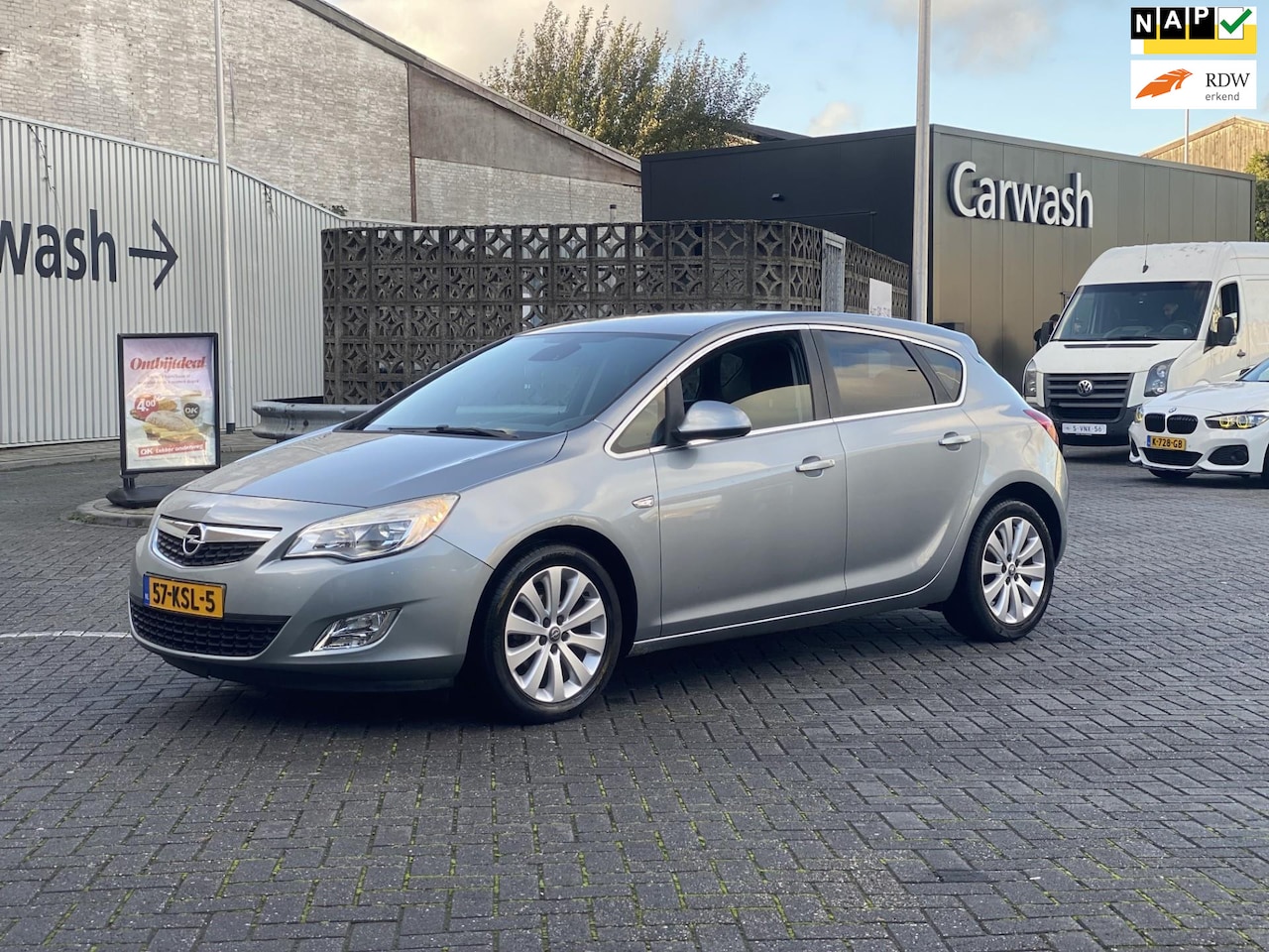 Opel Astra - 1.6 Cosmo 1.6 Cosmo - AutoWereld.nl