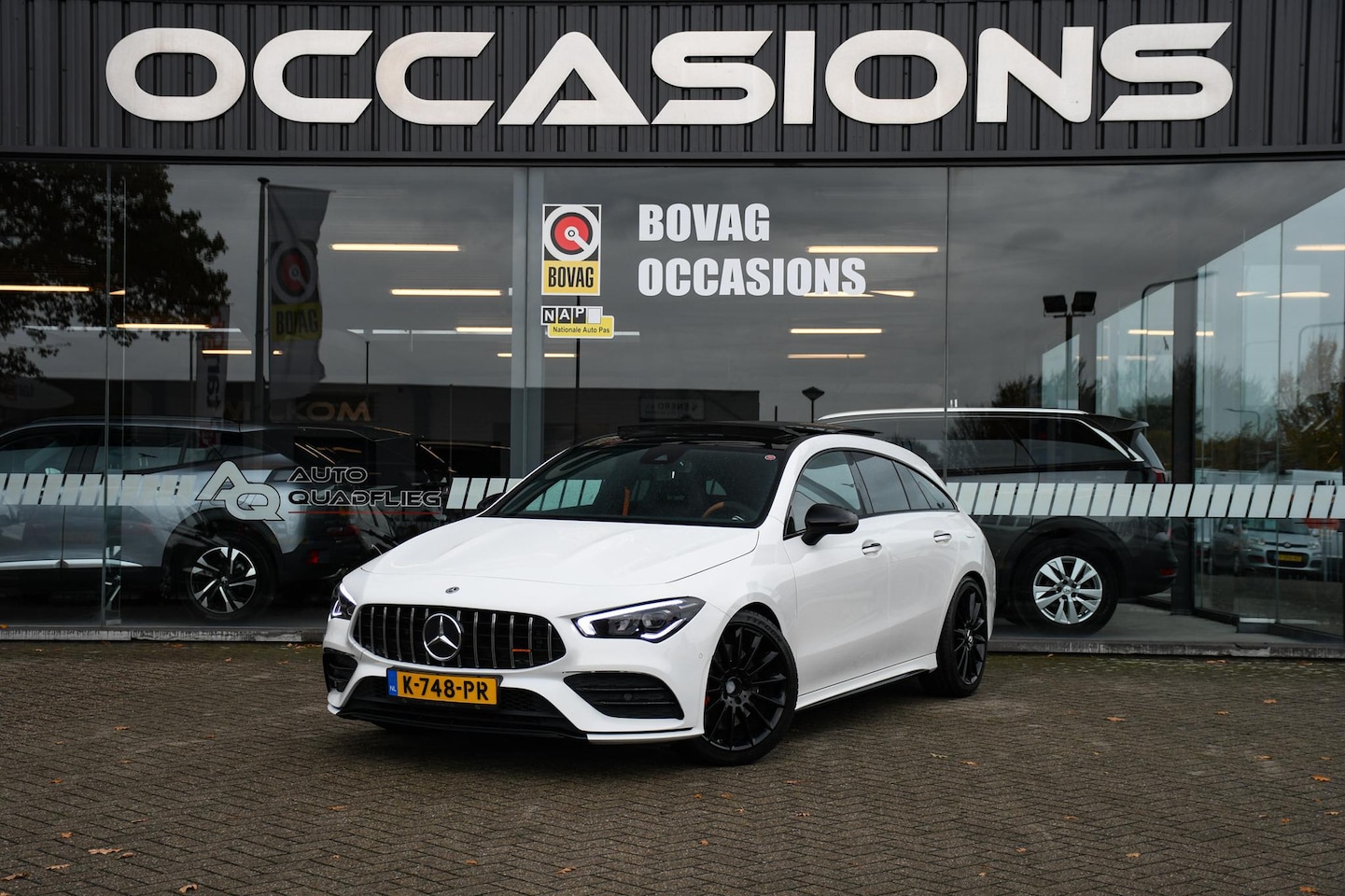 Mercedes-Benz CLA-klasse Shooting Brake - 220 Premium Plus PANORAMADAK/ SFEERVERLICHTING - AutoWereld.nl