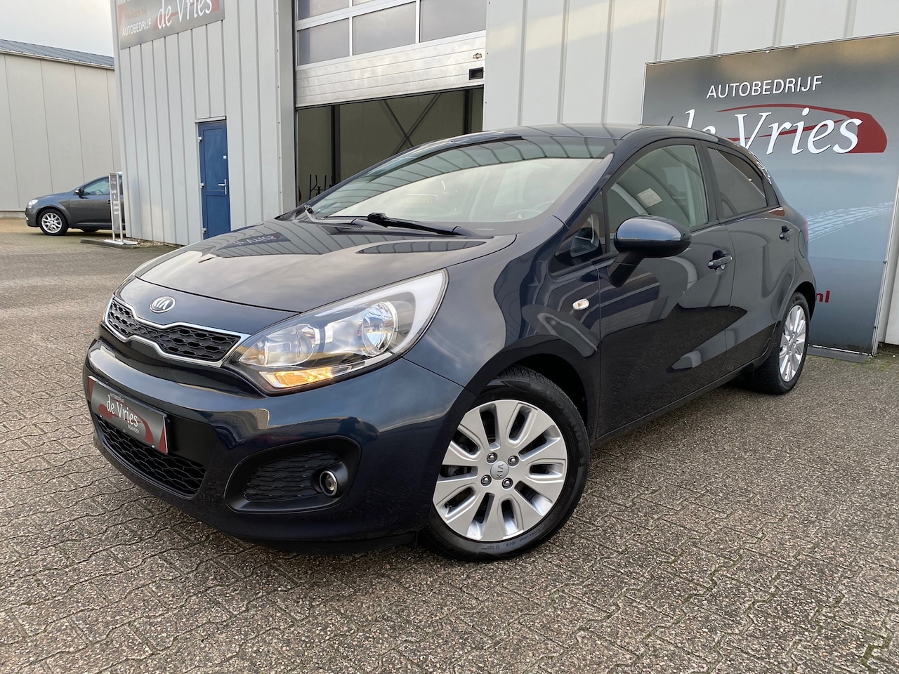 Kia Rio - 1.2 CVVT BusinessLine 5-Drs. / Clima / Stuur en Stoelverw. / PDC / LMV - AutoWereld.nl