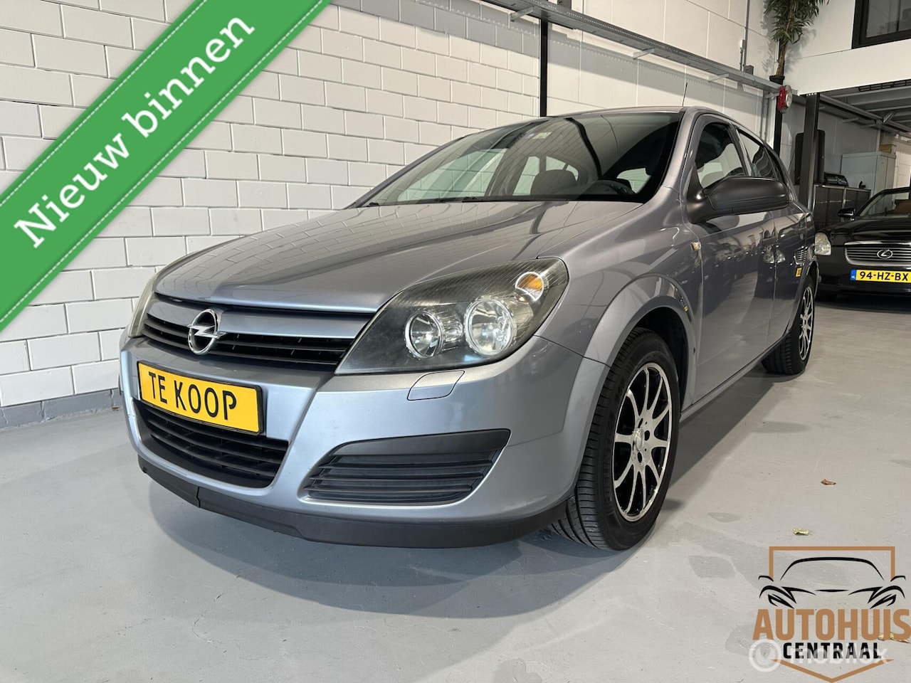 Opel Astra - 1.4 Essentia*Airco*NwAPK*Cv*Elekramen - AutoWereld.nl