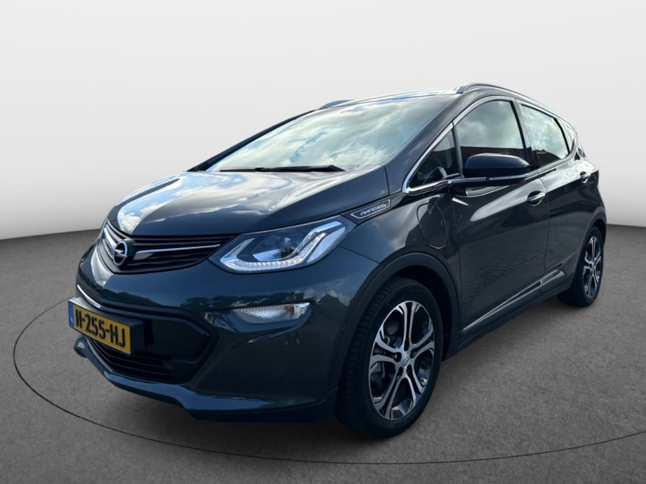 Opel Ampera-e - Business executive 60 kWh - AutoWereld.nl