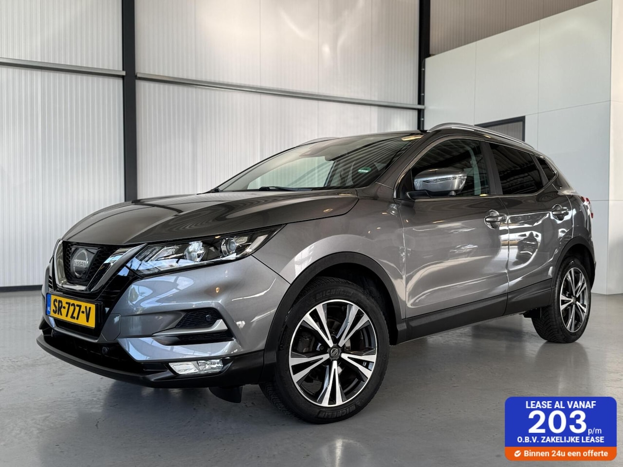 Nissan Qashqai - 1.2 N-Connecta|Panoramadak|Camera|Trekhaak|Navi| - AutoWereld.nl