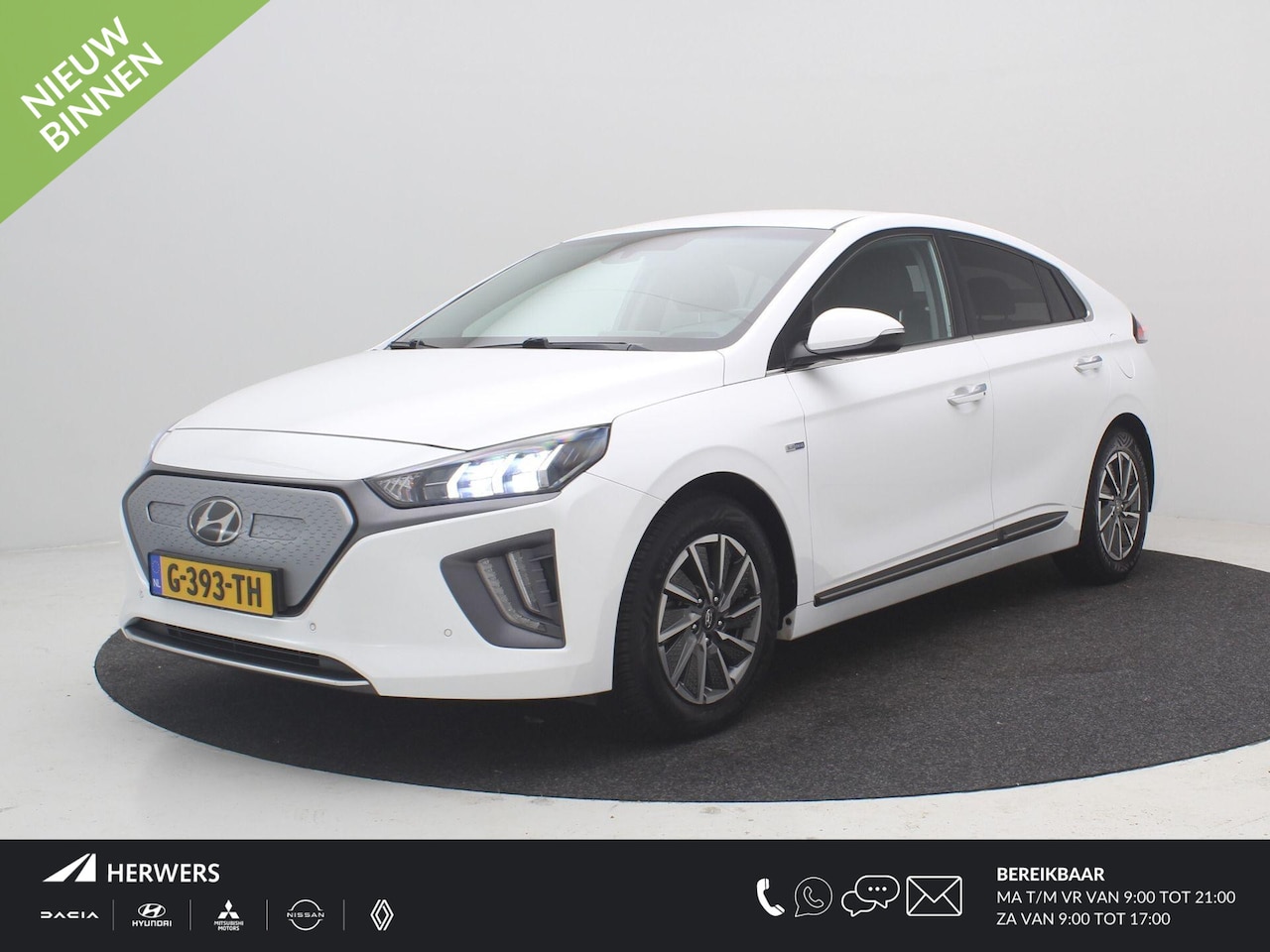 Hyundai IONIQ - Premium EV 38 kWh / SoH 100% / NL Auto / 1ste Eigenaar / Dealer odnerhouden / Lederen bekl - AutoWereld.nl