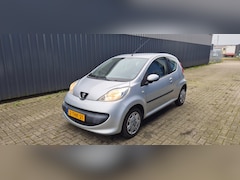 Peugeot 107 - 1.0-12V XR / APK gekeurd tot 23-10-2026 /