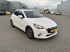 Mazda 2 - 2 1.5 Skyactiv-G90 - 5 GS Navi cruise stoelverw