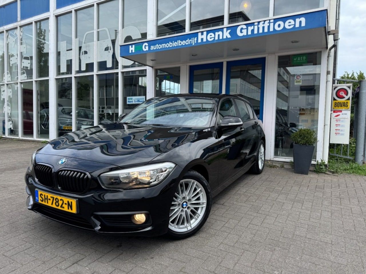 BMW 1-serie - 118i Corporate Lease I Automaat I Navigatie I Dealer onderhouden - AutoWereld.nl