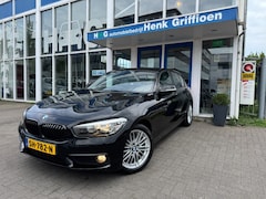 BMW 1-serie - 118i Corporate Lease I Automaat I Navigatie I Dealer onderhouden