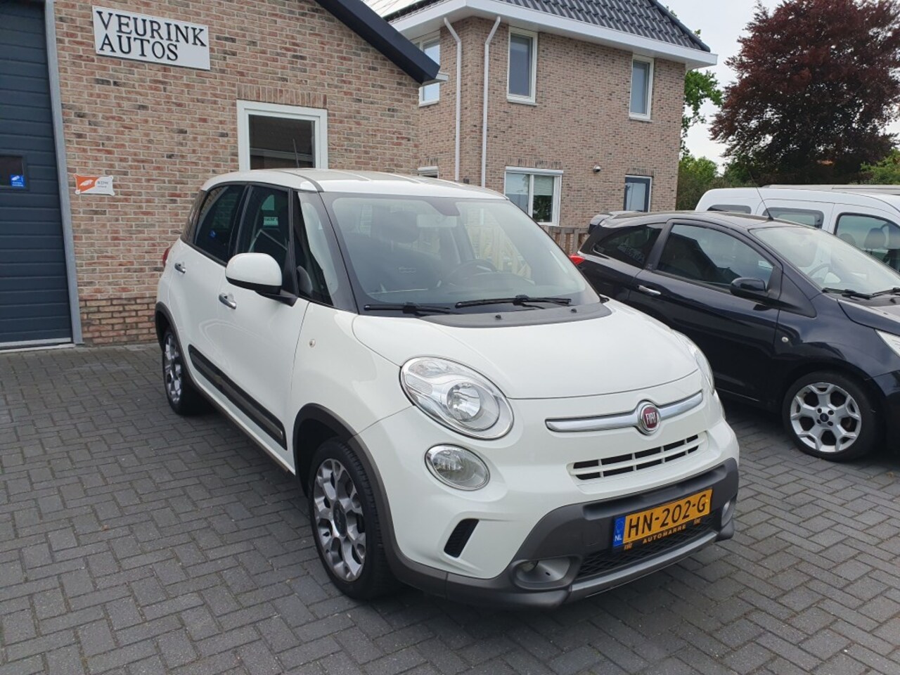Fiat 500 L - 0.9 TwinAir Trekking *DEALER OND.H.* - AutoWereld.nl