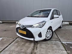 Toyota Yaris - 1.5 Hybrid Aspiration Autmaat / Camera / Clima / Cruise