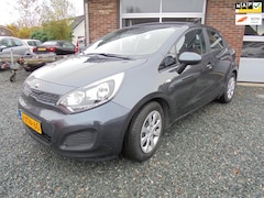 Kia Rio - 1.2 CVVT ComfortLine / 1 ste eigenaar / weinig km / NAP