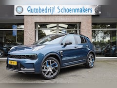 Lynk & Co 01 - 1.5 261PK 6.6 Kwh LADEN MY23 ZWARTE-HEMEL 360-CAMERA PANO/SCHUIF INFINITY ZWARTE-HEMEL DAB