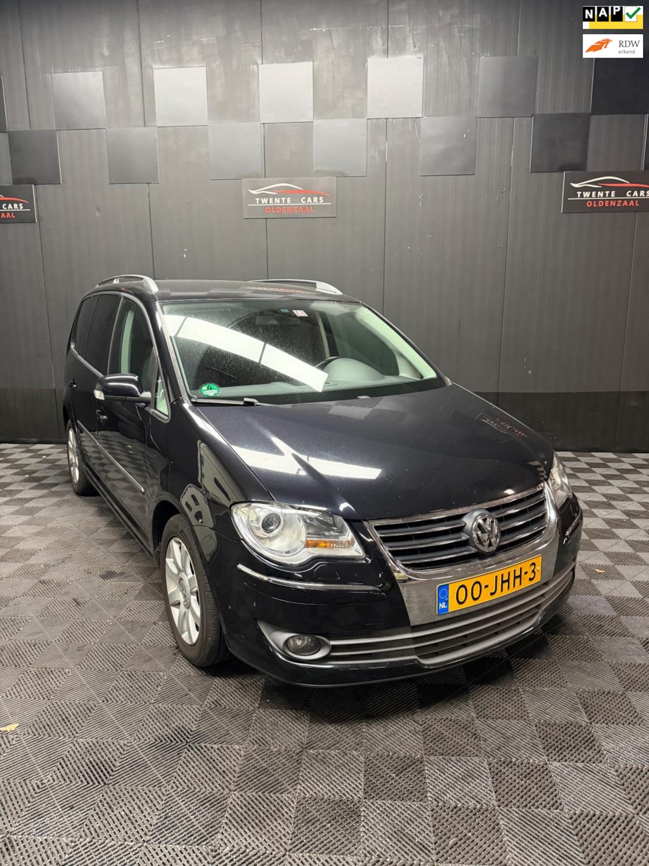 Volkswagen Touran - 1.9 TDI Highline | 7-Persoons | Clima | Cruise | - AutoWereld.nl