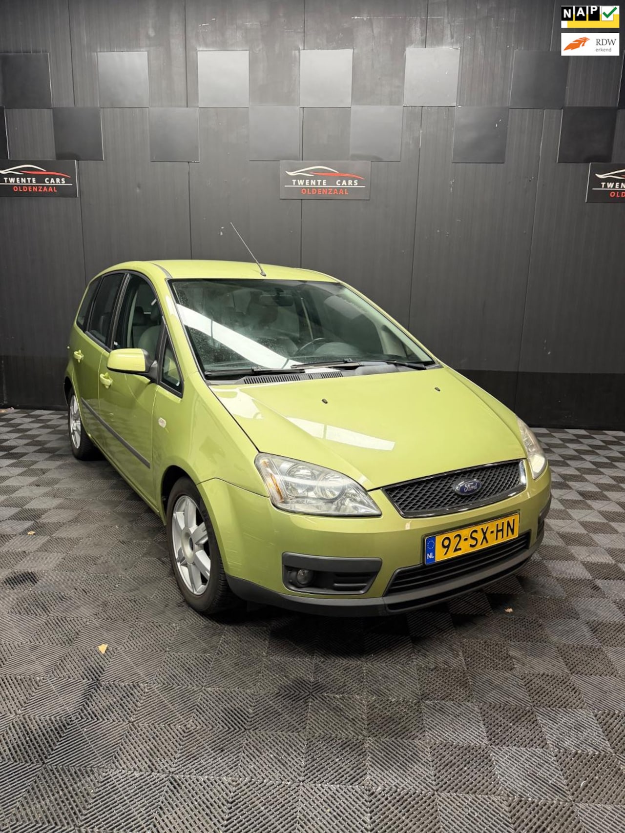 Ford Focus C-Max - 1.6-16V Futura | Airco | Nieuwe APK | - AutoWereld.nl
