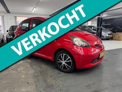 Toyota Aygo - 1.0-12V + automaat | airco | navigatie