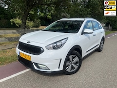 Kia Niro - 1.6 GDi Hybrid DynamicLine 141 PK Camera Navi Trekhaak