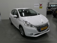 Peugeot 208 - 1.2 VTi 82PK 5D Allure (Trekhaak)